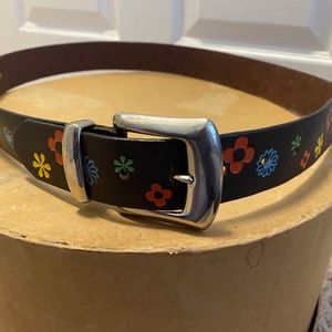 GUC Vintage Delia*s flower power belt ( 36 in)